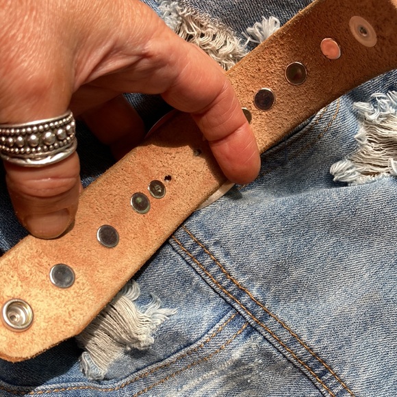 Remington cuff, up to 7 1/4” wrist - Picture 5 of 7